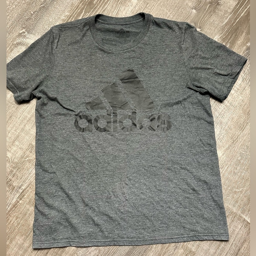 Men’s adidas shirt